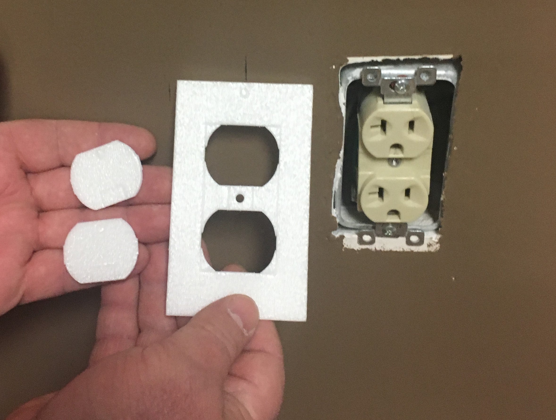100-Pack Wall Plate Insulation Gaskets - Weatherproof Foam For Energy Savings